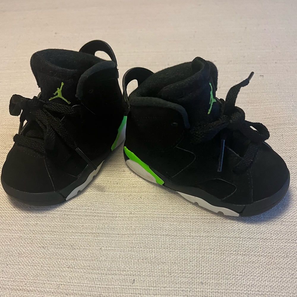 Retro Jordan 6 shoes for infants/babys